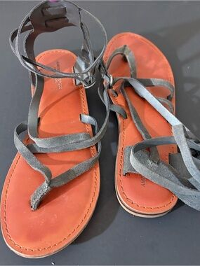American Eagle Outfitters Leather ankle straps Sandals with Suede boho sumner